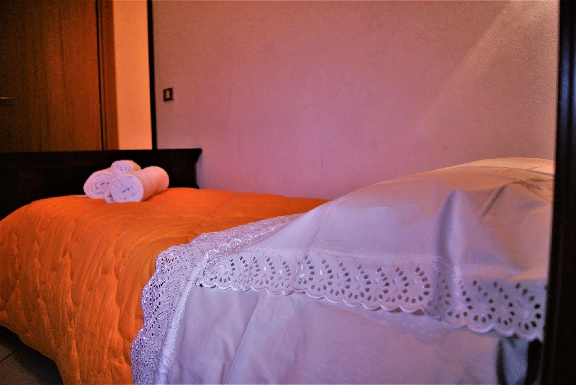 Oleaster - Rooms & Apartments 볼로네타 외부 사진